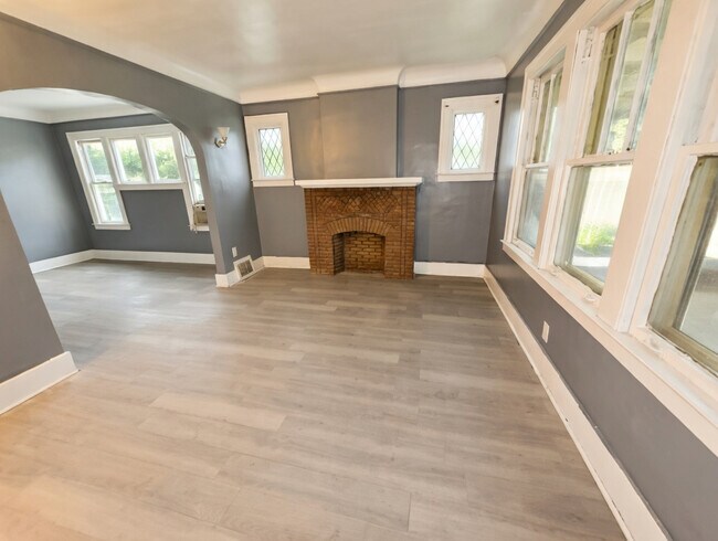 Photo - 4666 Lillibridge St Unit 4666