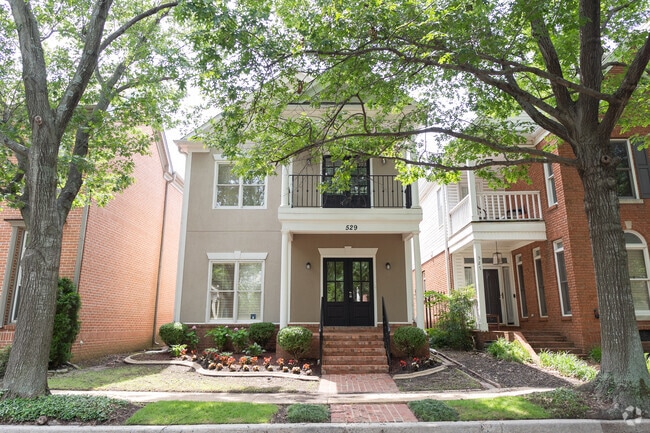 Building Photo - 529 Monteigne Blvd Rental