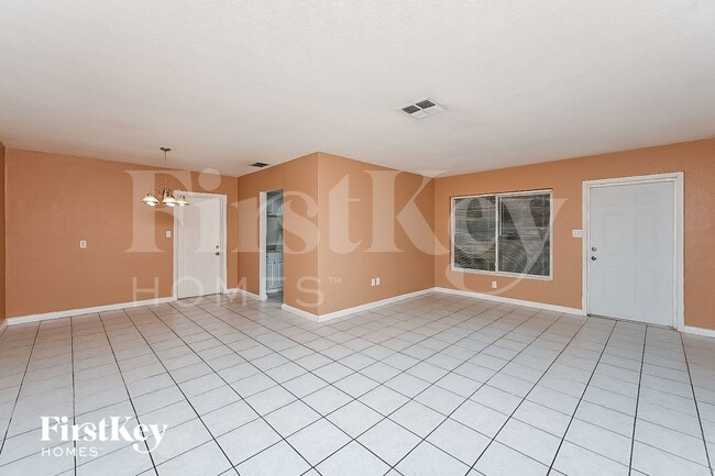 Photo - 1429 Satsuma St