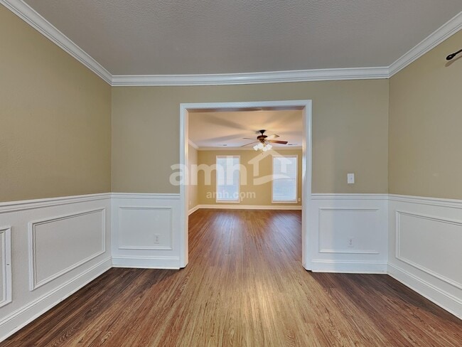 Photo - 6317 Stillglen Ln