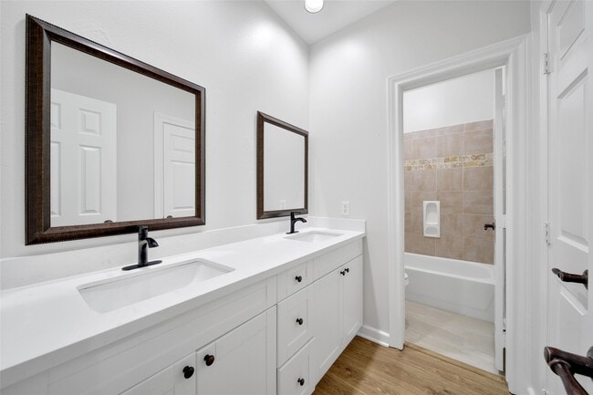 Photo - 5341 Kiam St