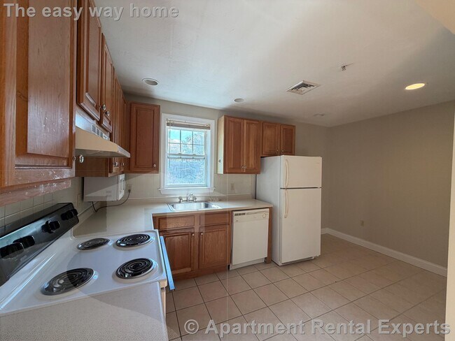 Photo - 466 Green St Unidad #9