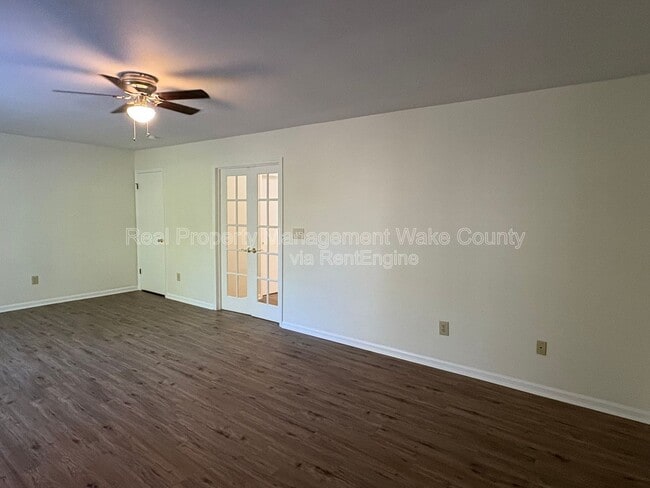 Photo - 306 Applecross Dr