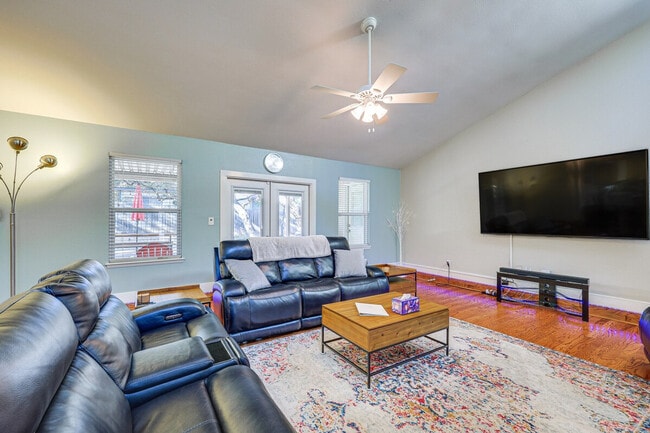 Building Photo - 8411 Brixton Unit ID1386179P