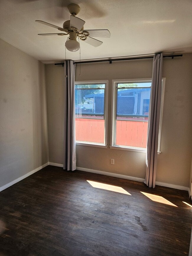 Photo - 914 16th St Unidad 914 16th