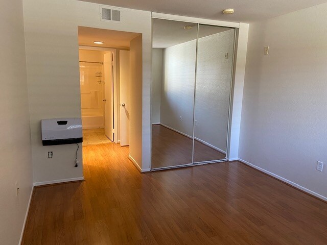 Photo - 3915 Nobel Dr Apartamentos Unidad 9