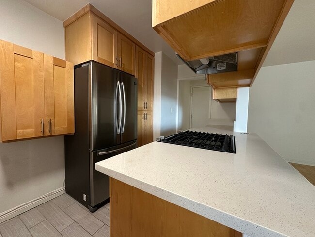 Photo - 17 Thornton Ave Unidad 31