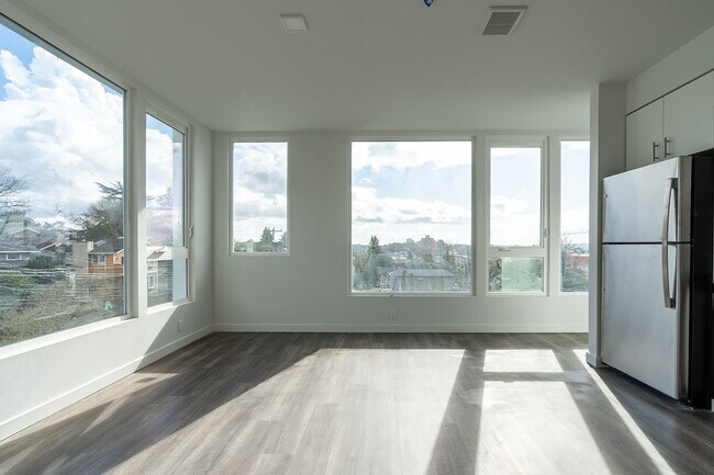 Photo - 355 15th Ave Unidad 205