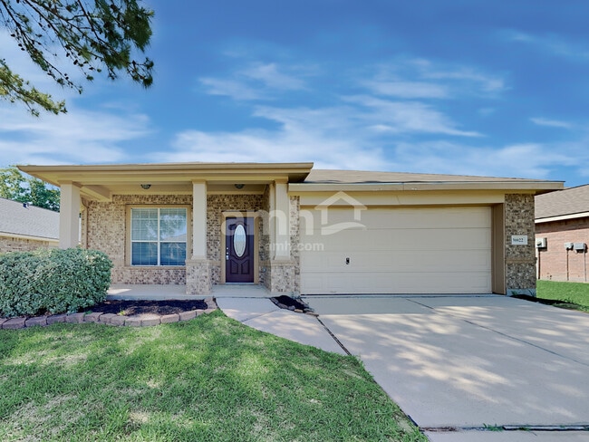 Building Photo - 30022 Saw Oaks Dr Rental