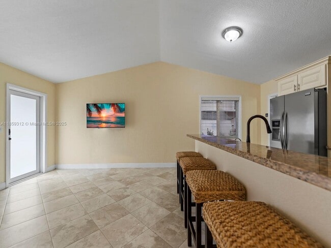 Photo - 42 Bonefish Ave