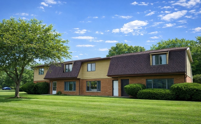 Building Photo - 63-69 Chambers Rd Unit 63 Chambers