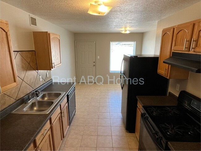 Photo - 9643 El Patron Rd SW