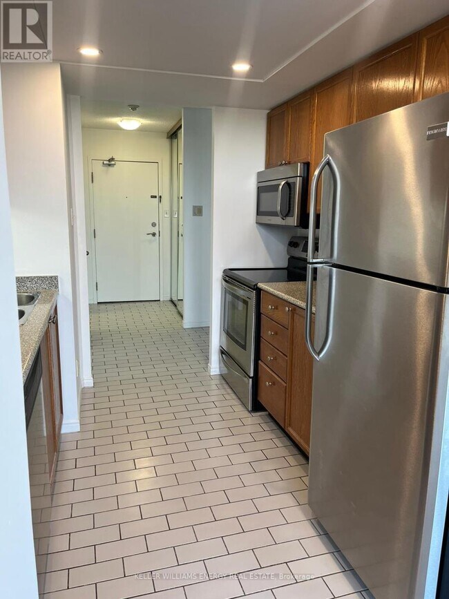 Photo - 360 Watson St W Unit 508