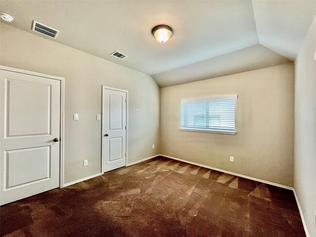 Building Photo - 8711 Windsong Trail Dr Rental