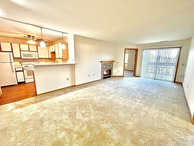 Photo - Stone Creek Apartments