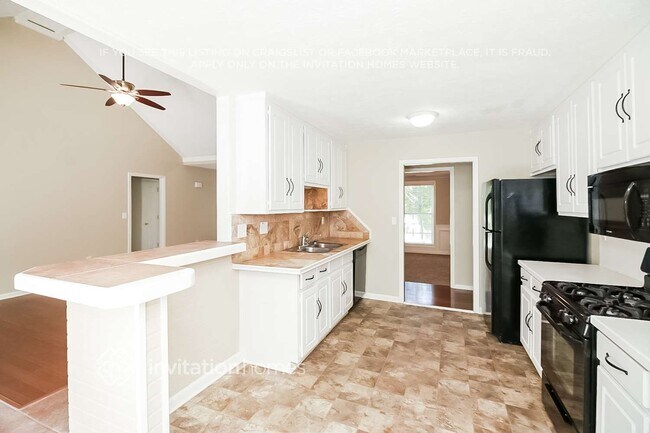 Photo - 48 Fenwick Ct