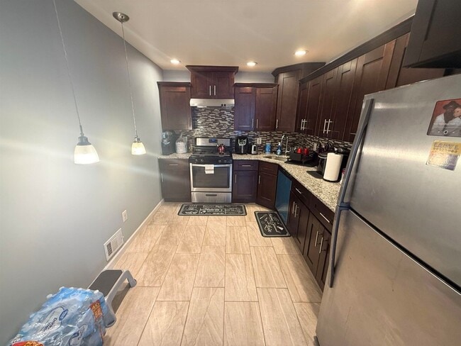 Photo - 7 Holly St Unit 9G