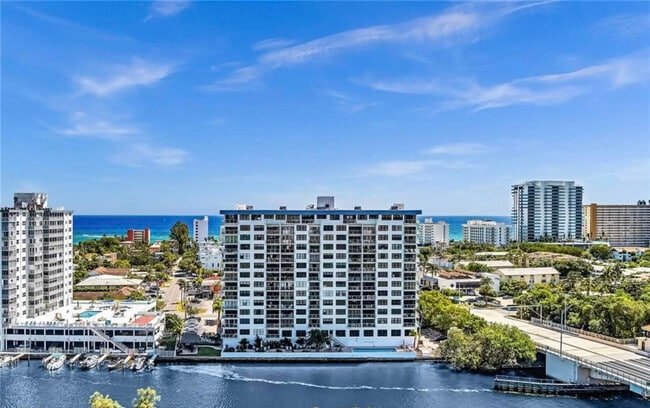 Building Photo - 1401 N Riverside Dr Unit 1205