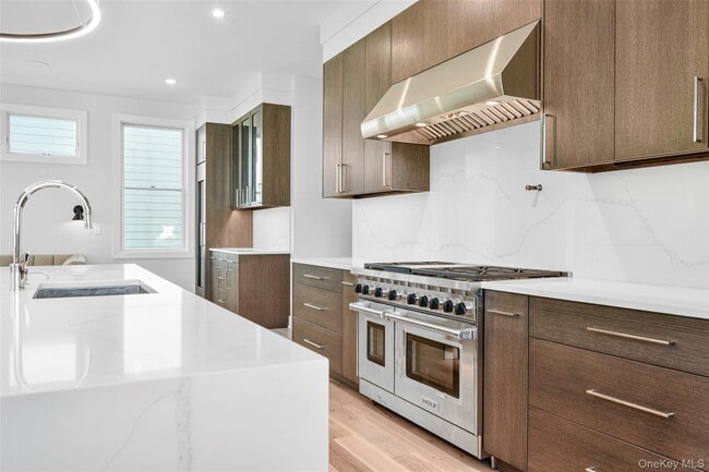 Photo - 65 Myrtle Blvd