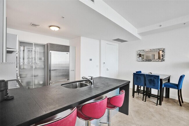 Photo - 18201 Collins Ave Unit 4705