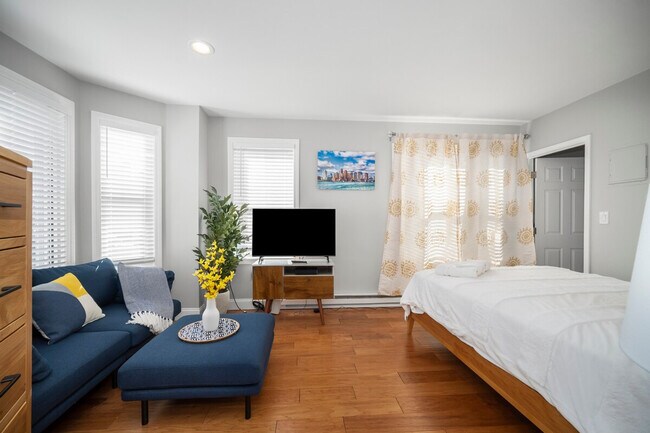 Photo - 476498-498 Hanover St Exd Unidad ID1364248P