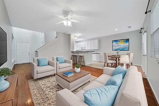 Building Photo - 230 W Stedhill Loop Rental