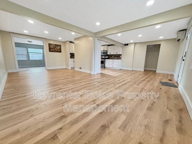 Photo - 7867 W Camas St