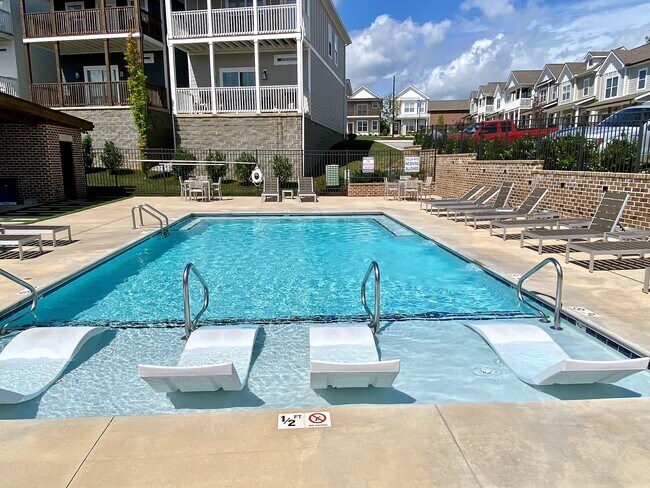 Piscina - 152 Allison Way