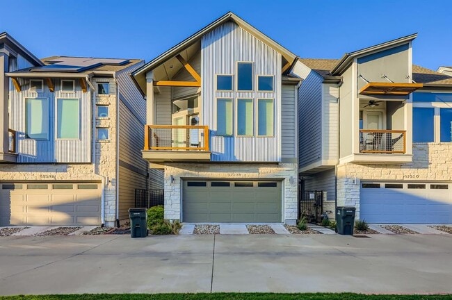 Building Photo - 12518 Red Sparrow St Unit 8