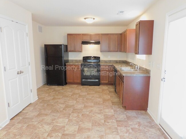 Photo - 415 Hidden Brook Ln