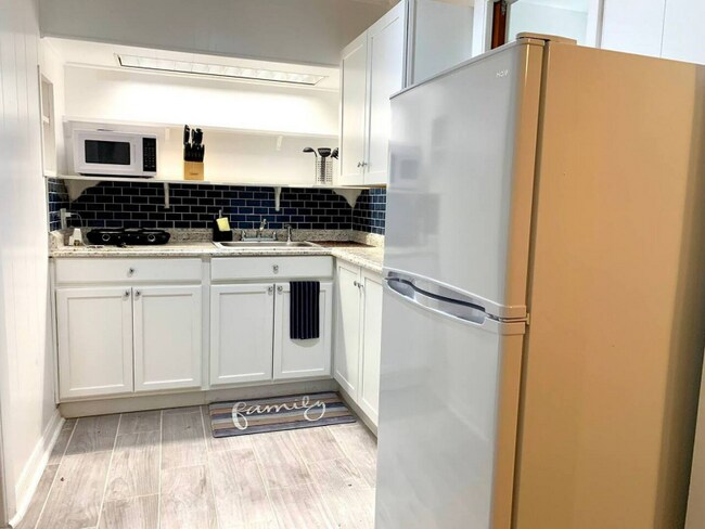 Photo - 3120 Peel Ave Unit 3