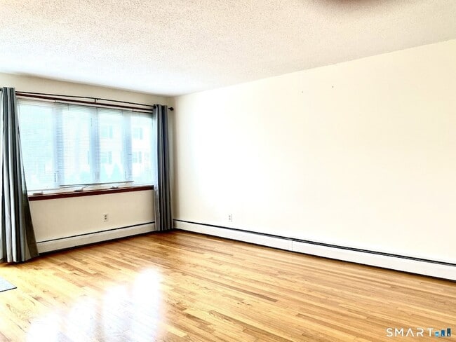 Photo - 7 Selander St