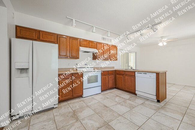 Building Photo - 335 E Papago Dr
