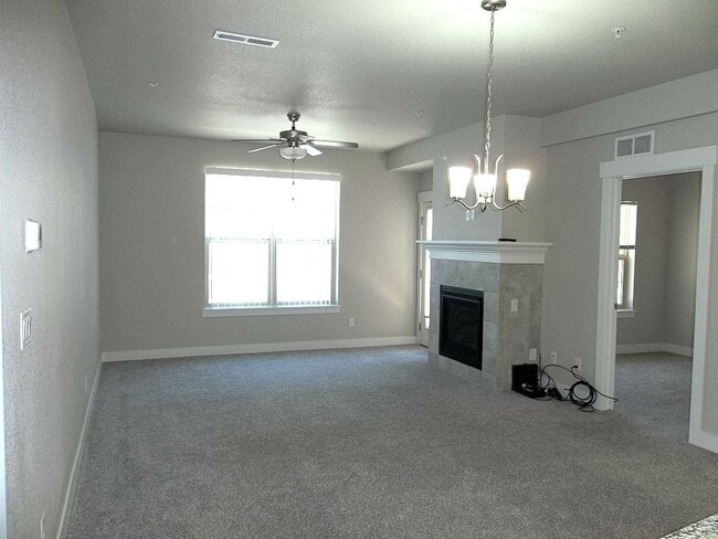 Photo - Secure, Stylish & Convenient – 2 Bed Condo in Loveland