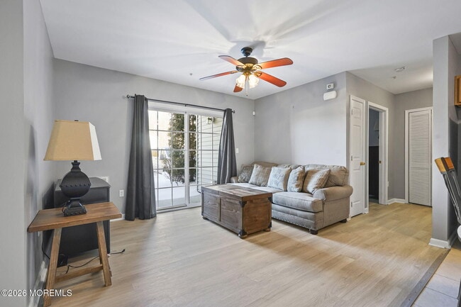 Building Photo - 1228 Morning Glory Dr Unit 1228