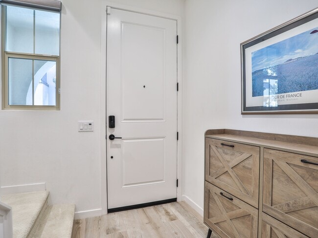 Photo - 224 Babson Ct