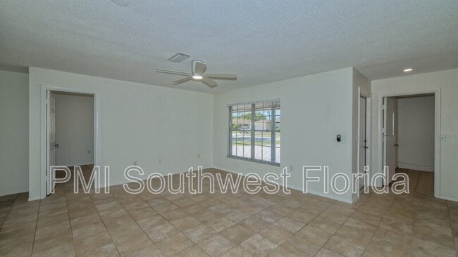 Photo - 3915 Allan Pl