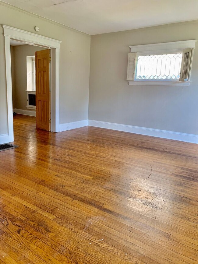 Photo - 922 Westcott St