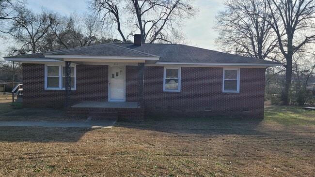Building Photo - 206 Columbia Ave Rental