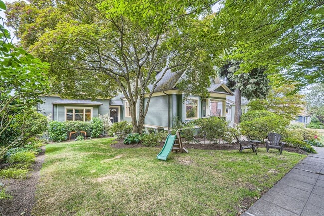 Queen Anne Home - Queen Anne Home