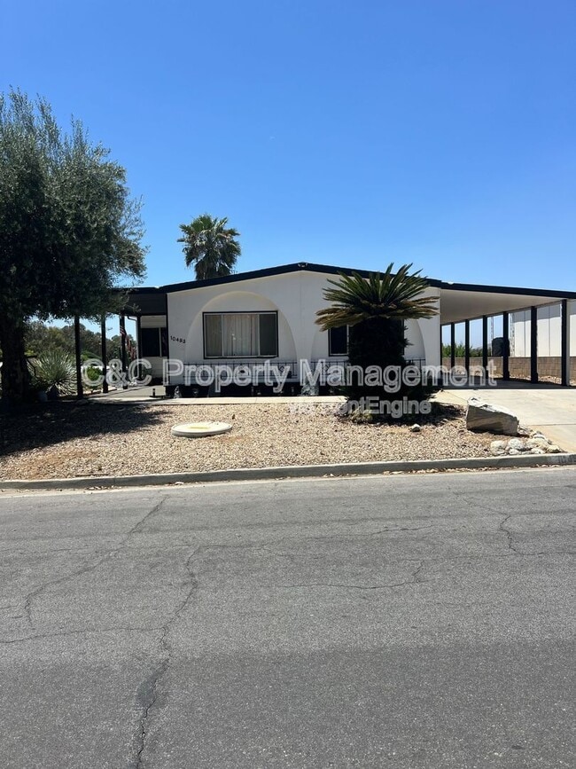 Photo - 10493 Overland Trail