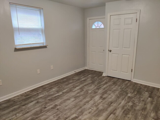 Photo - 4709 Corday Way Unidad Apt #1