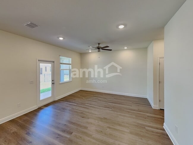 Photo - 5932 Pinewood Ests Dr