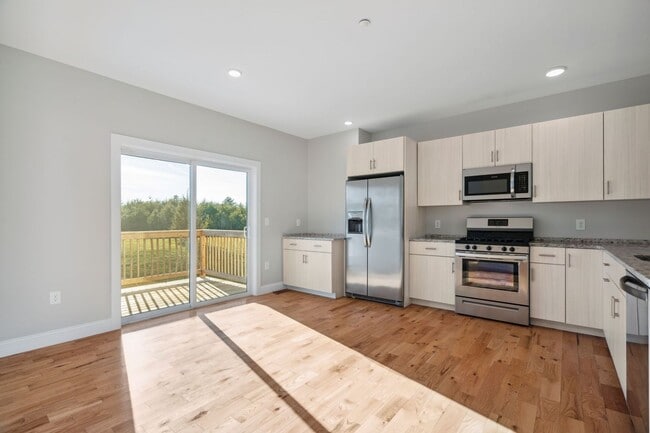 Photo - Half Peak Place