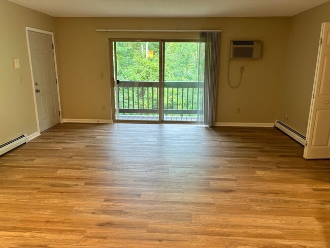 Lakepointe Apartment Homes