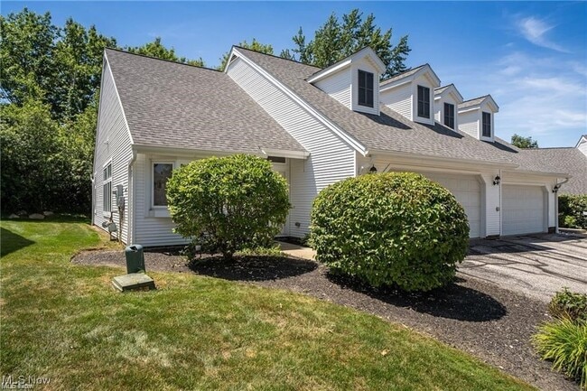 Building Photo - 5760 Emerald Ridge Pkwy Unit A