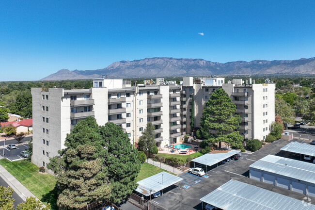 Building Photo - Uptown Square Rental