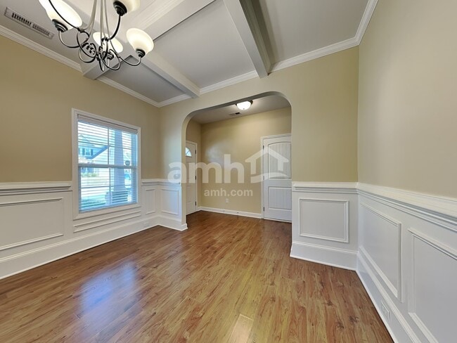 Photo - 524 McCarthy Dr