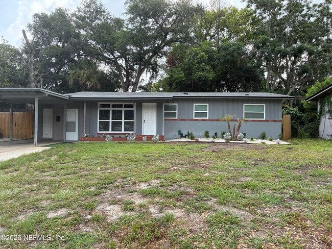 Photo - 1739 Cesery Blvd