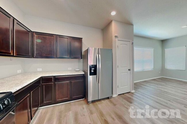 8406 Chalk Hill Cove